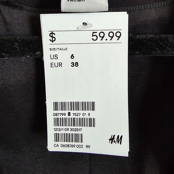 Black Blazer from H&M - Picture 5 of 5